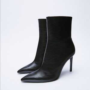 Zara embossed elastic heeled ankle boots